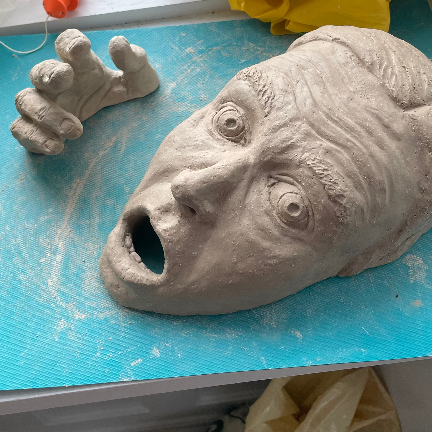 Figurativ skulptur – mennesket i ler